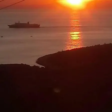 Ilio Socrates Skála Marión