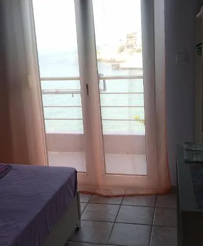 Ilio Socrates 公寓