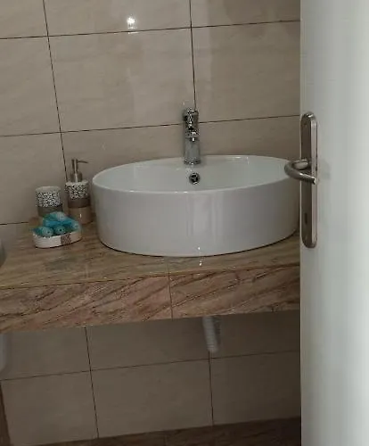 Ilio Socrates * Skála Marión